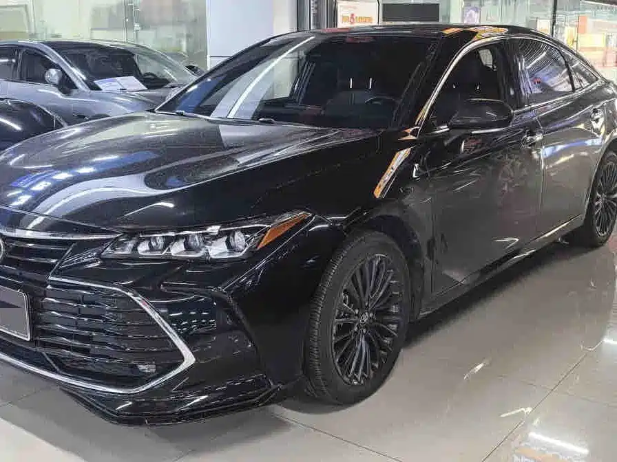 Toyota Avalon — фото 2
