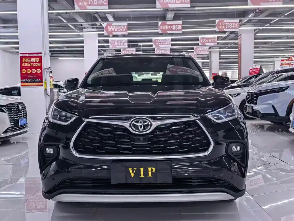 Toyota Highlander — фото 2