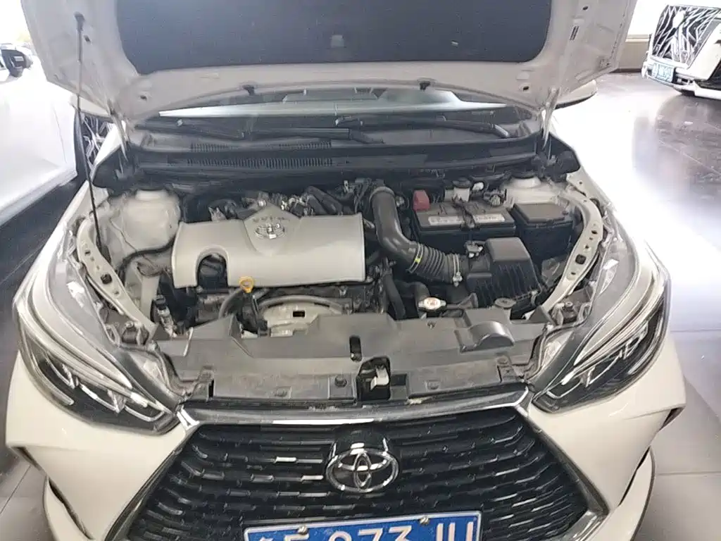 Toyota Yaris L — фото 20
