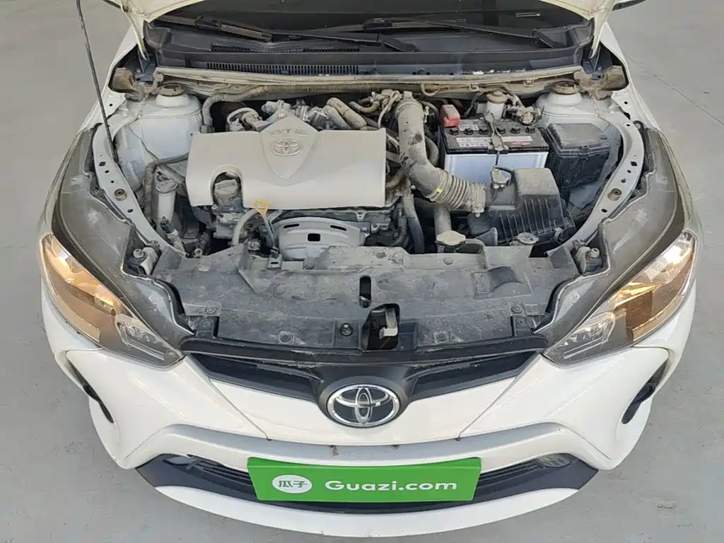 Toyota Yaris L — фото 20