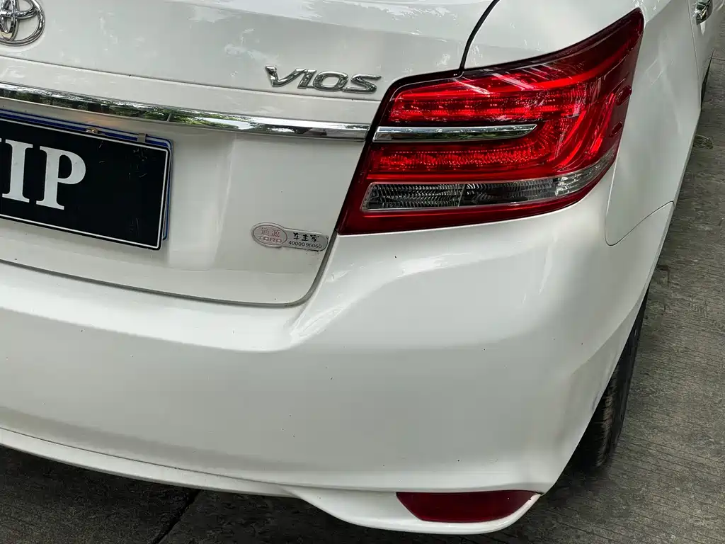 Toyota Vios — фото 20