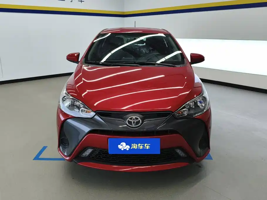 Toyota Yaris L — фото 2