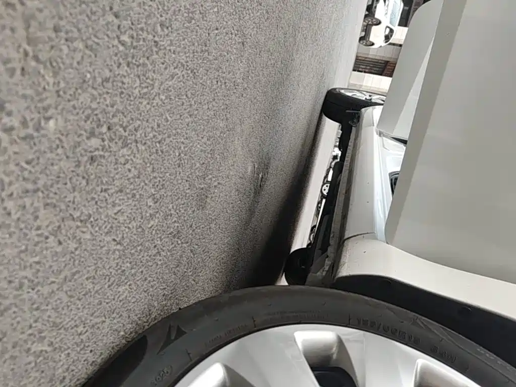 Toyota Yaris L — фото 21