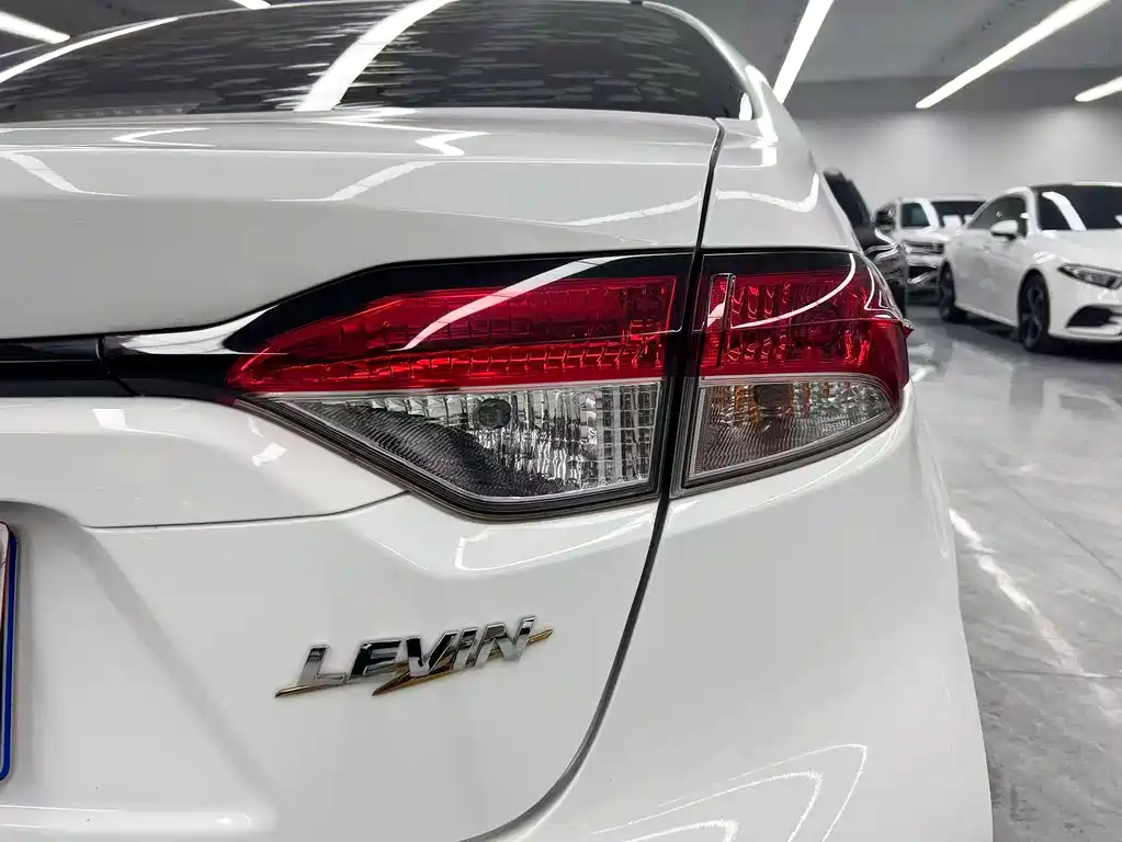 Toyota Levin — фото 20