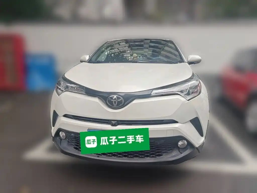 Toyota C-HR — фото 2