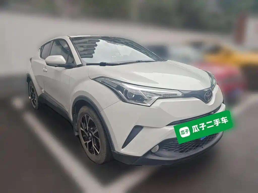 Toyota C-HR — фото 3