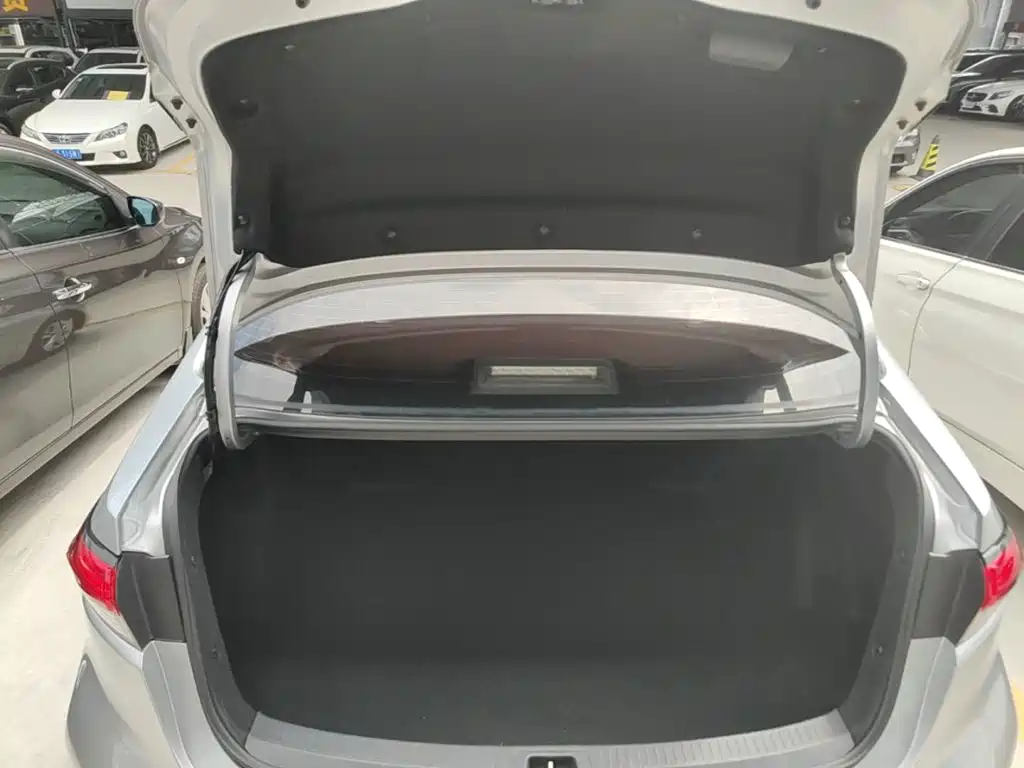 Toyota Levin — фото 19