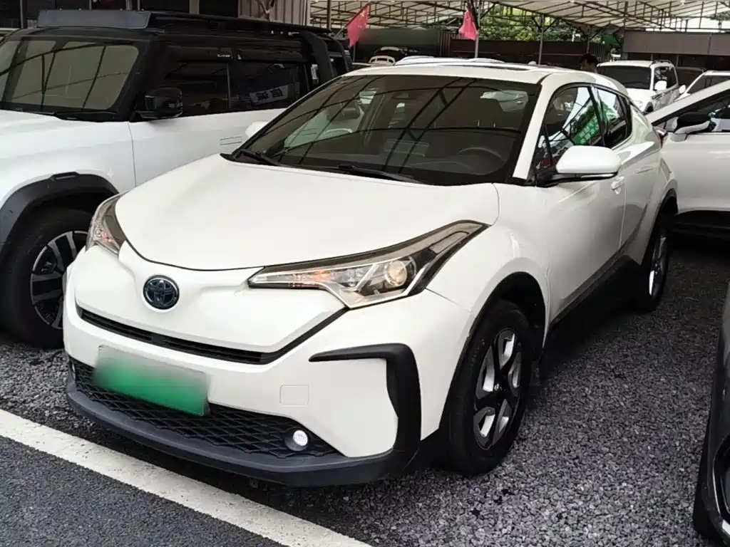Toyota C-HR EV — фото 2