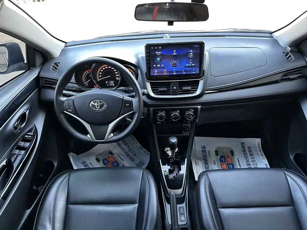 Toyota Yaris L — фото 8