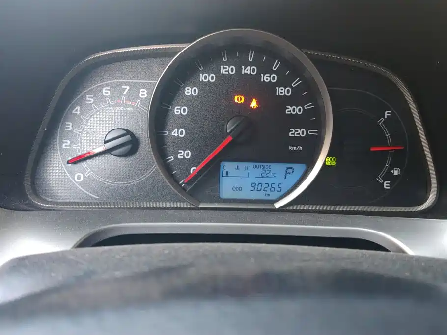 Toyota RAV4 — фото 14
