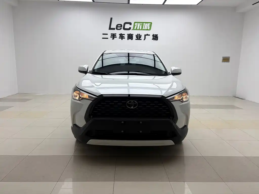 Toyota Corolla Cross — фото 2