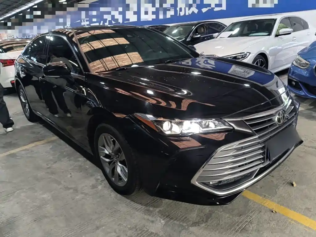 Toyota Avalon — фото 4