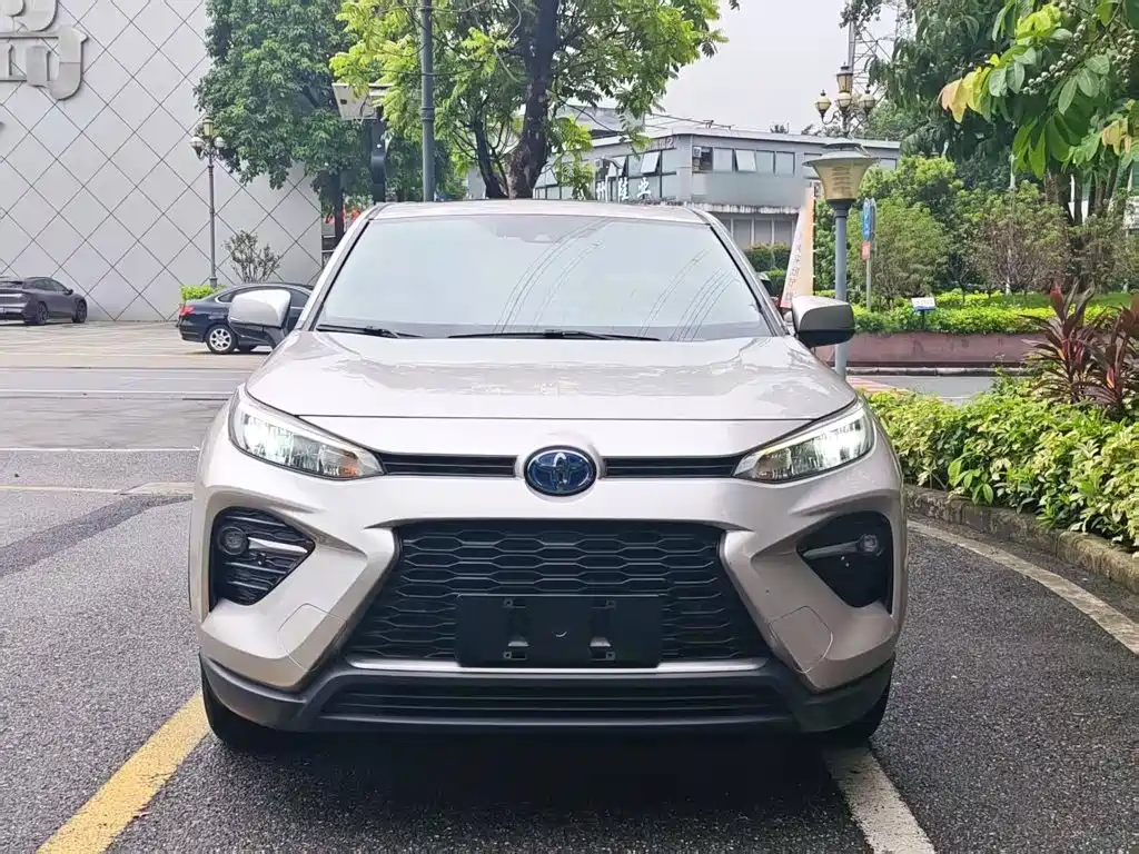 Toyota Wildlander — фото 22