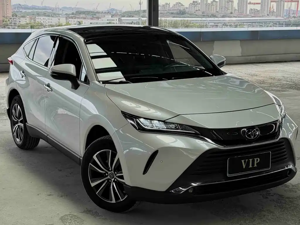 Toyota Harrier — фото 3
