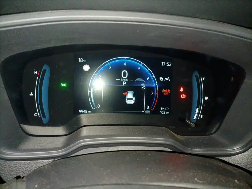 Toyota Corolla Cross — фото 13