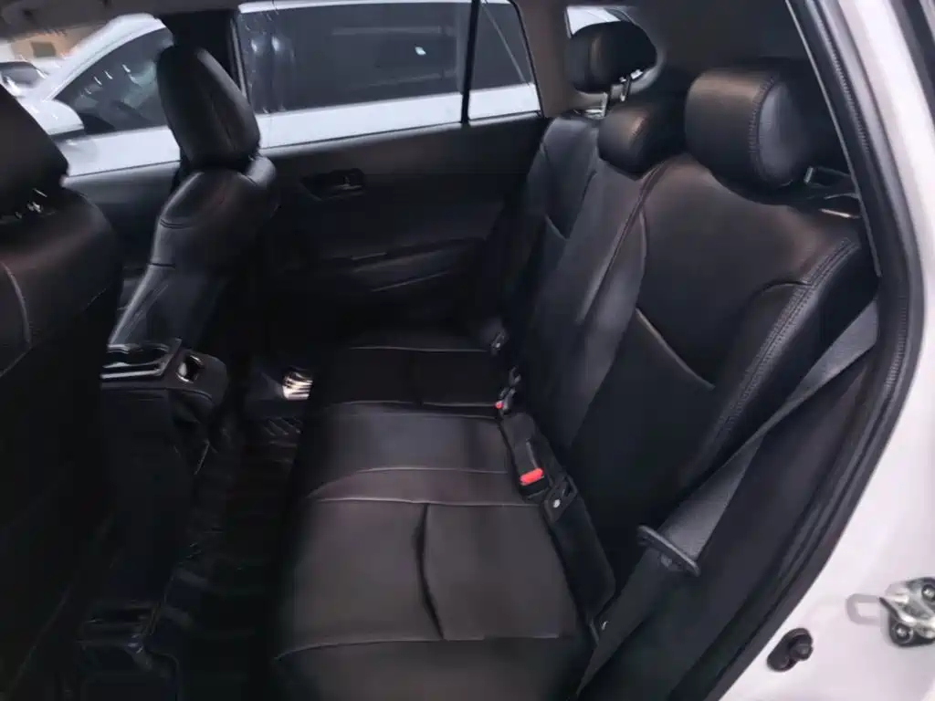 Toyota Corolla Cross — фото 19