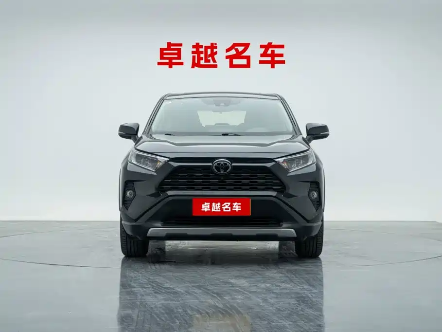 Toyota RAV4 — фото 6
