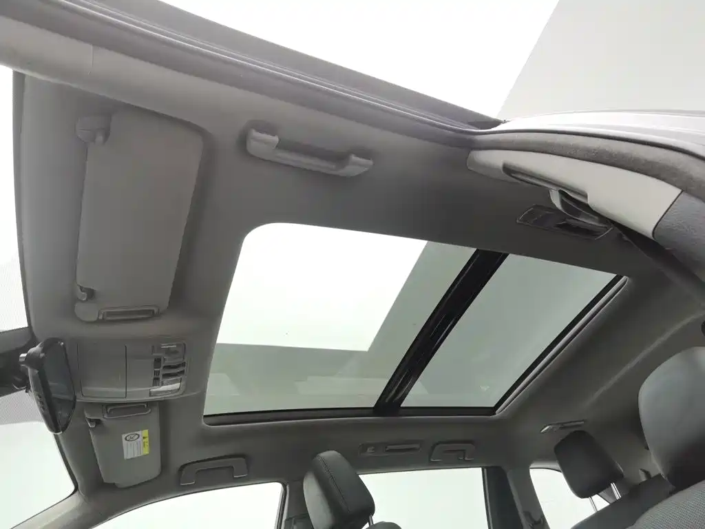 Toyota Highlander — фото 14