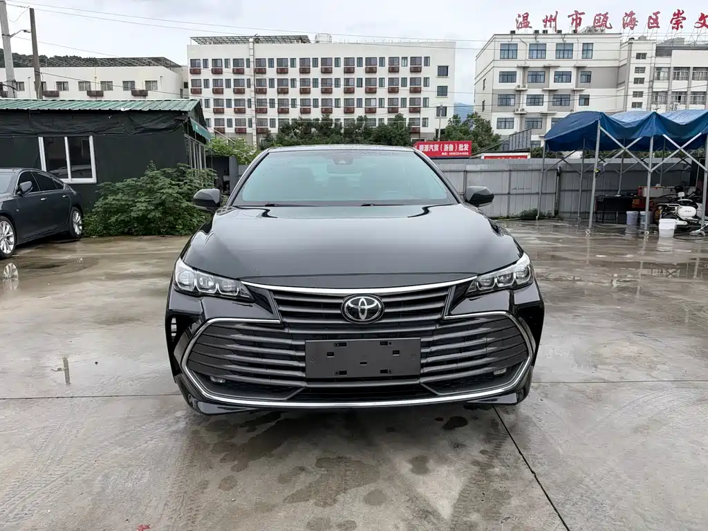 Toyota Avalon — фото 6