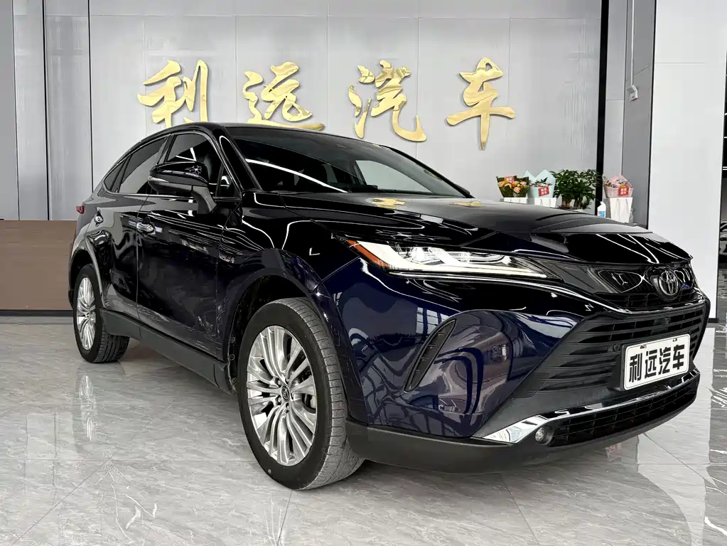 Toyota Harrier — фото 3