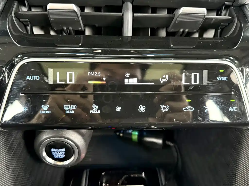 Toyota Harrier — фото 7