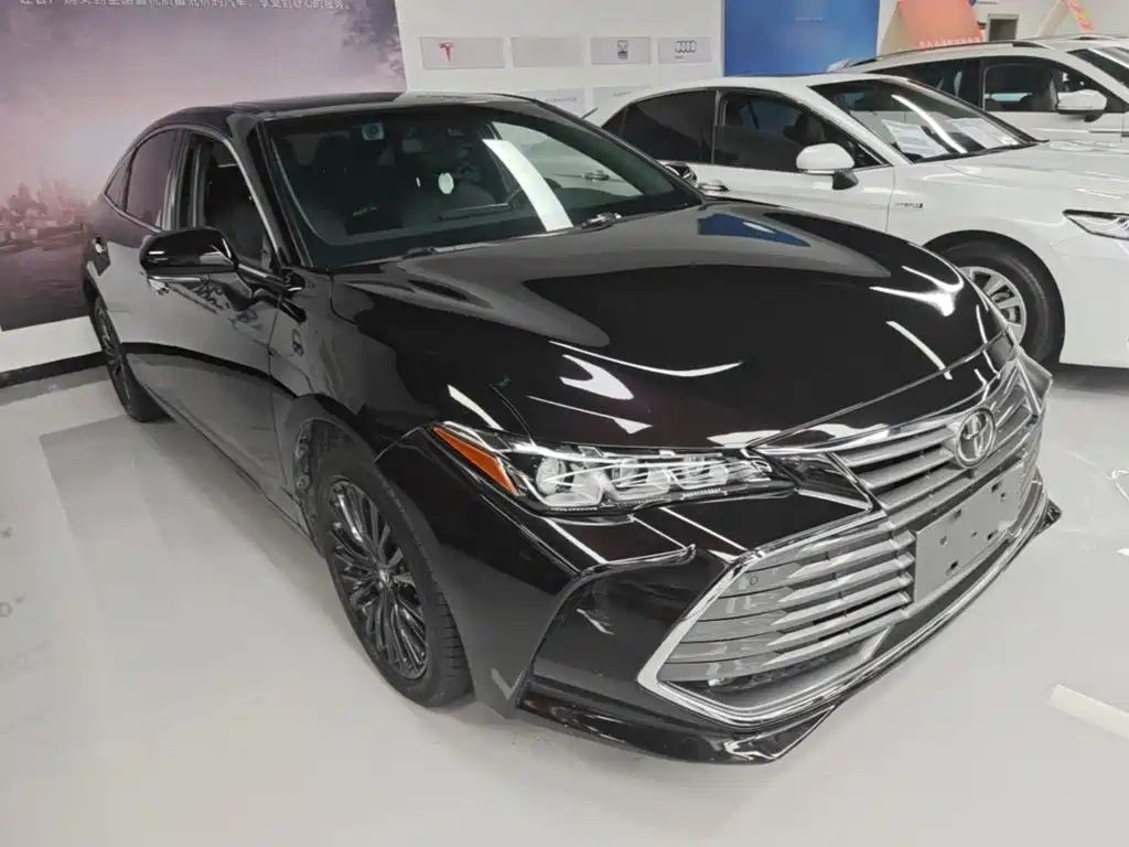 Toyota Avalon — фото 4