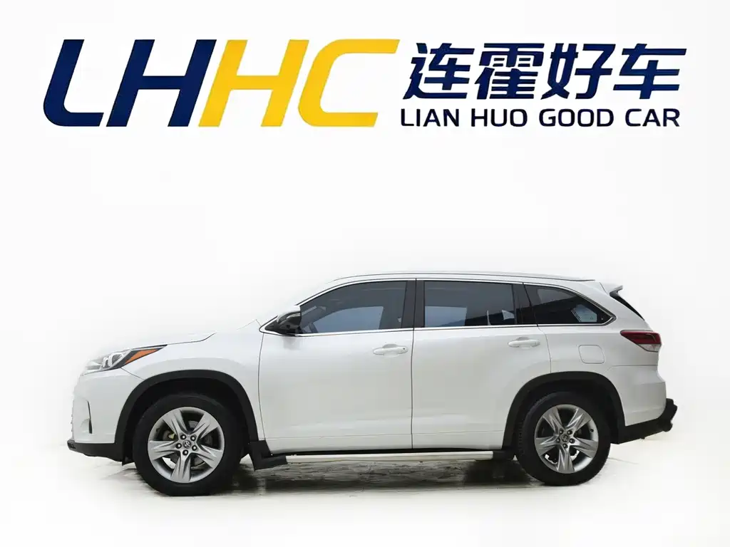 Toyota Highlander — фото 6