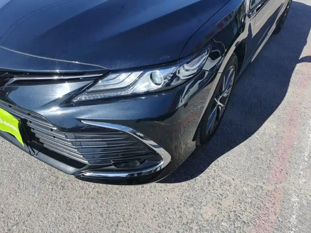 Toyota Camry — фото 24