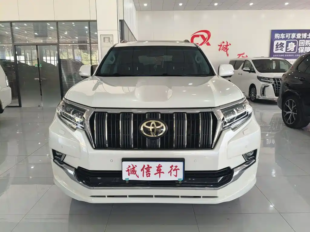 Toyota Prado — фото 2