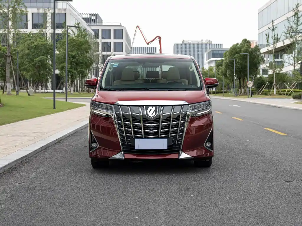 Toyota Alphard — фото 2
