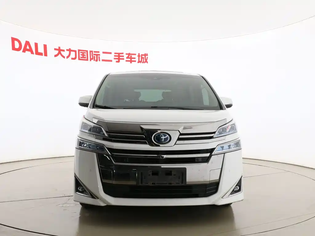 Toyota Vellfire — фото 2