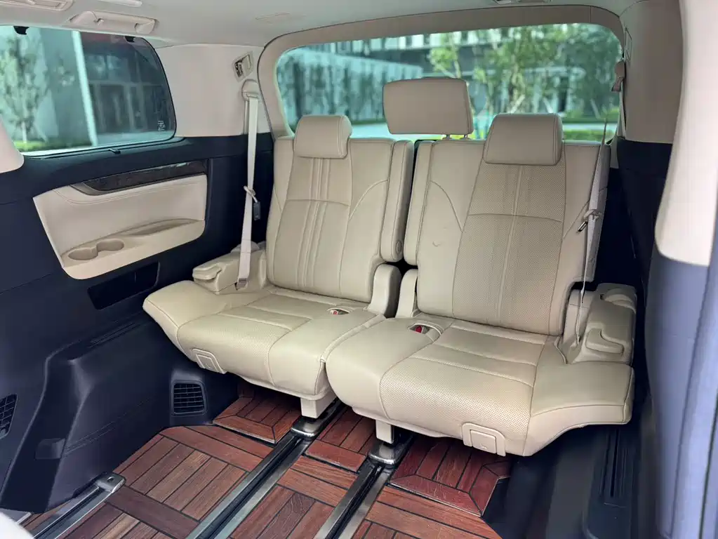 Toyota Vellfire — фото 20