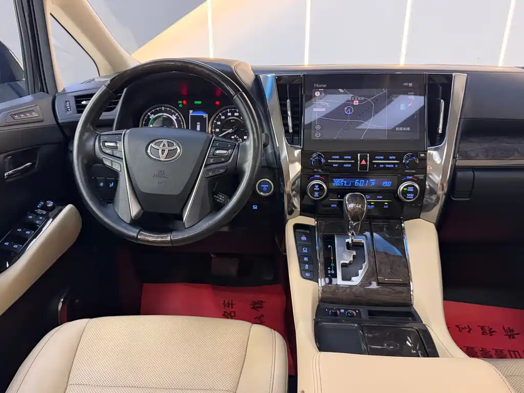 Toyota Vellfire — фото 25