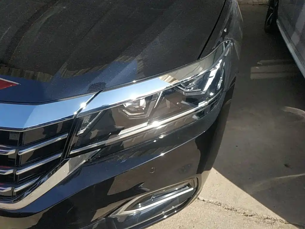 Volkswagen Passat — фото 24