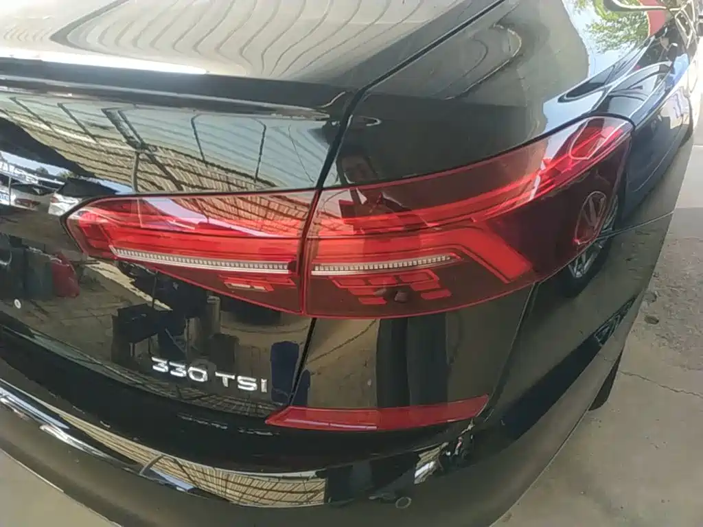 Volkswagen Passat — фото 8