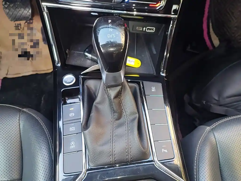 Volkswagen Passat — фото 14