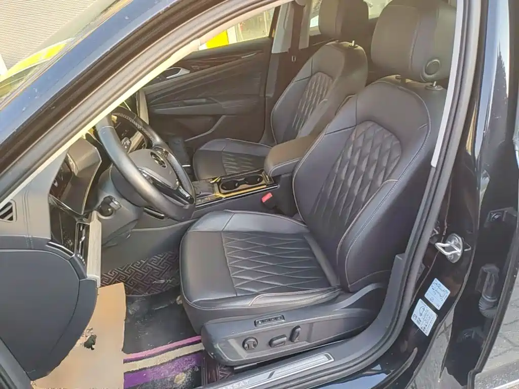 Volkswagen Passat — фото 15