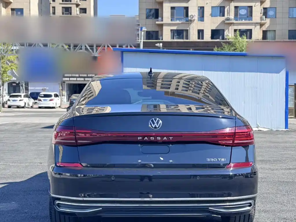 Volkswagen Passat — фото 8