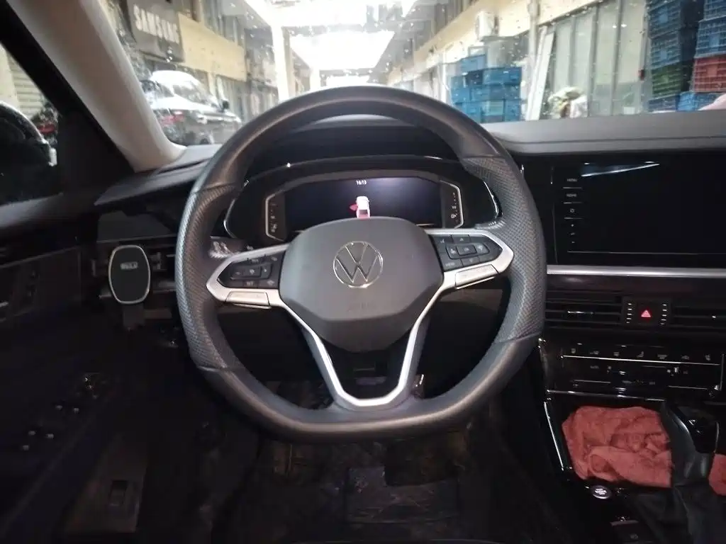 Volkswagen Passat — фото 3