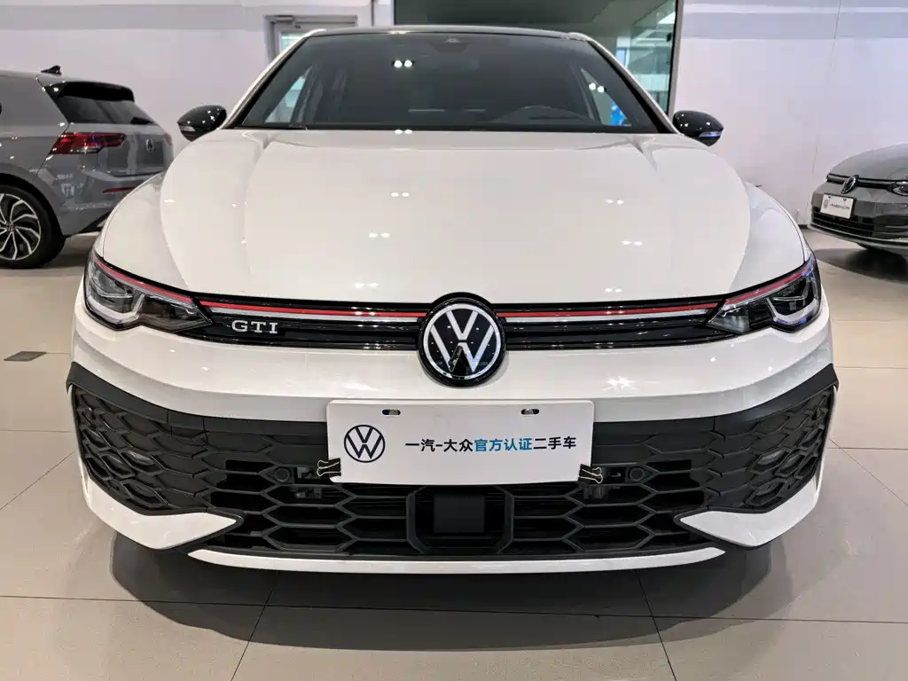 Volkswagen Golf GTI — фото 2