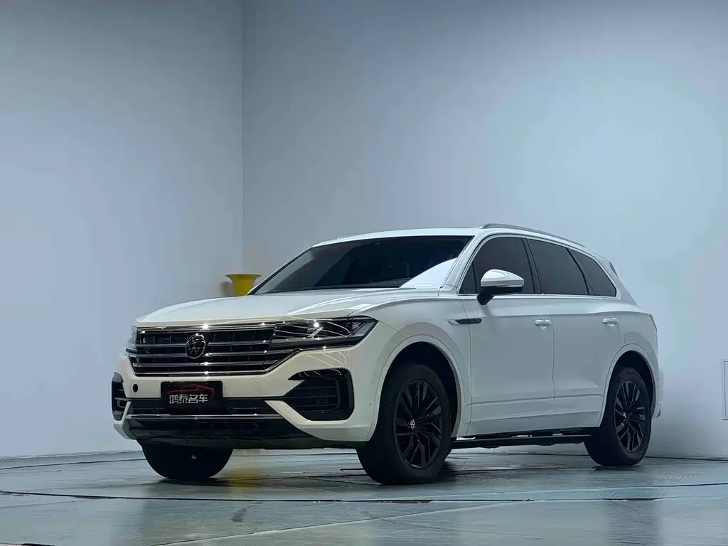 Volkswagen Touareg — фото 2