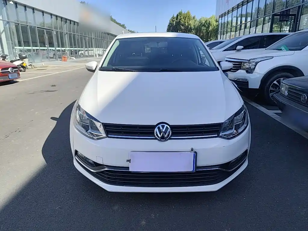 Volkswagen Polo — фото 3