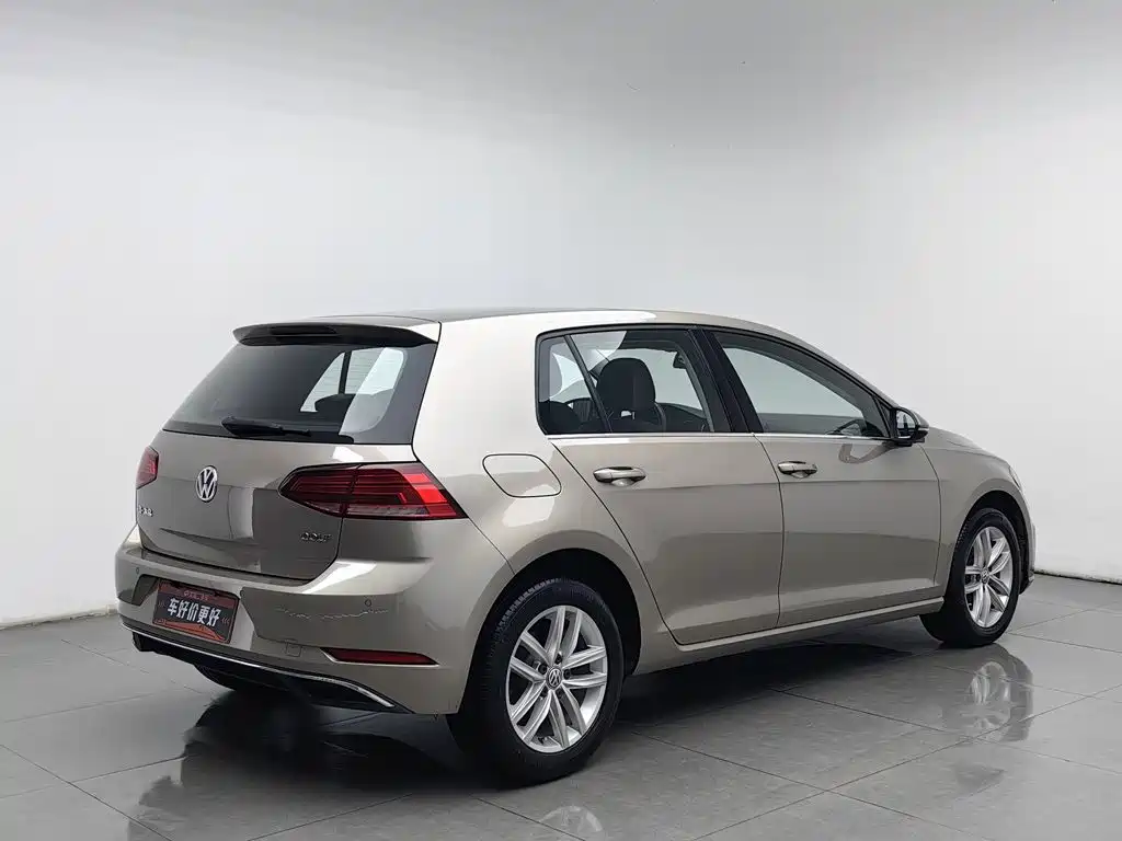 Volkswagen Golf — фото 2