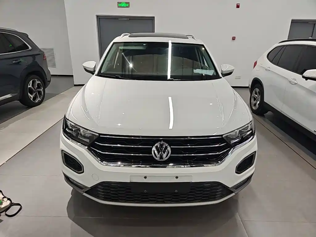 Volkswagen T-Roc — фото 3