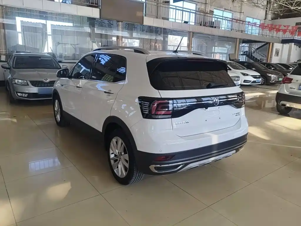 Volkswagen T-Cross — фото 5