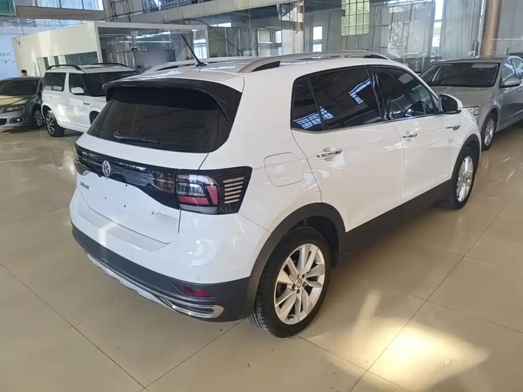Volkswagen T-Cross — фото 7