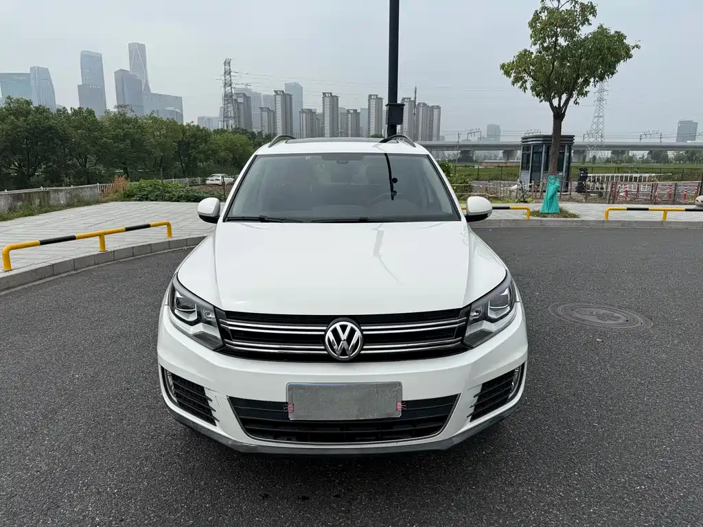 Volkswagen Tiguan — фото 3