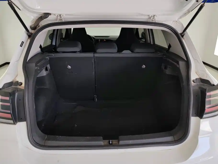 Volkswagen T-Cross — фото 4