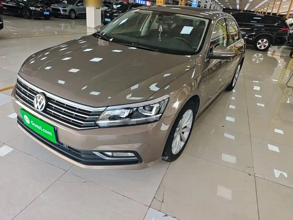 Volkswagen Passat — фото 2