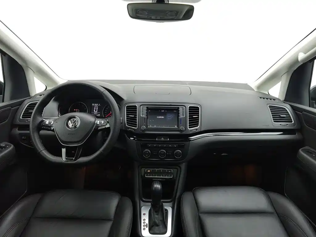 Volkswagen Sharan — фото 5